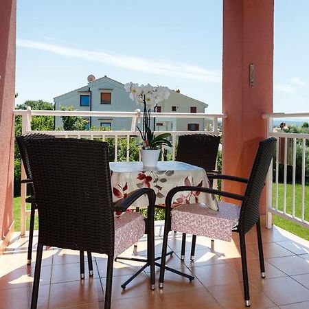 Apartman Snjezana Malinska Kültér fotó