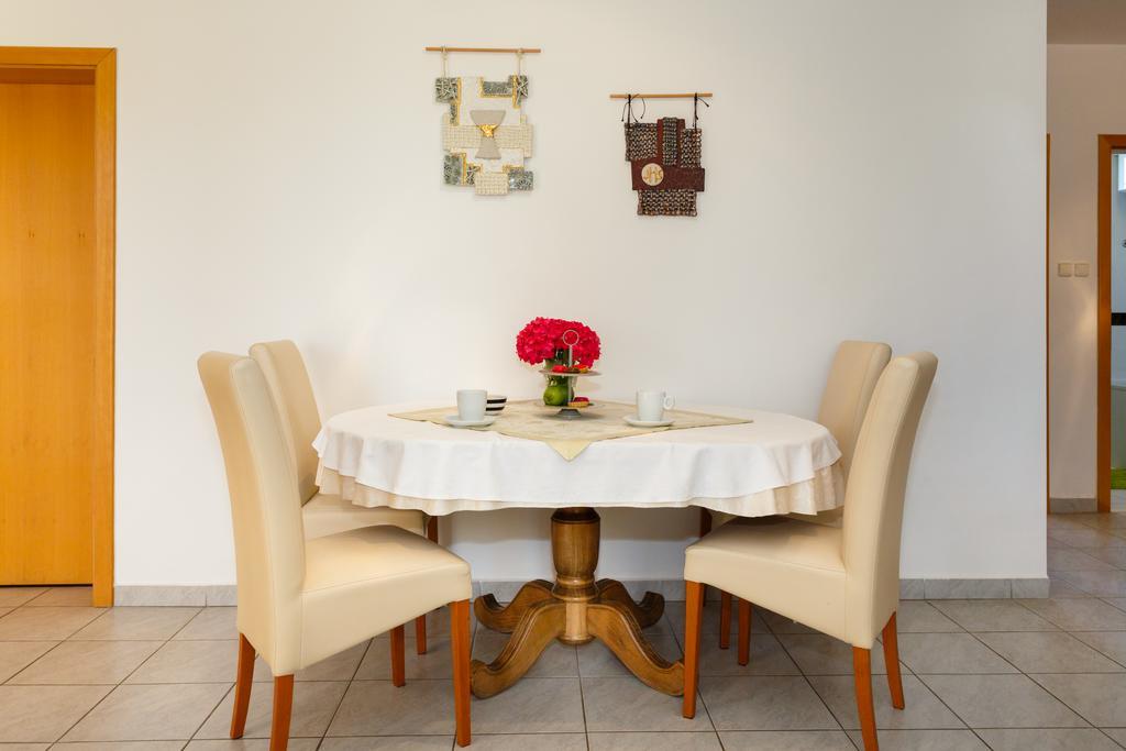 Apartman Snjezana Malinska Kültér fotó