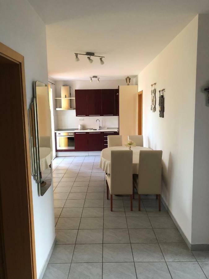 Apartman Snjezana Malinska Kültér fotó